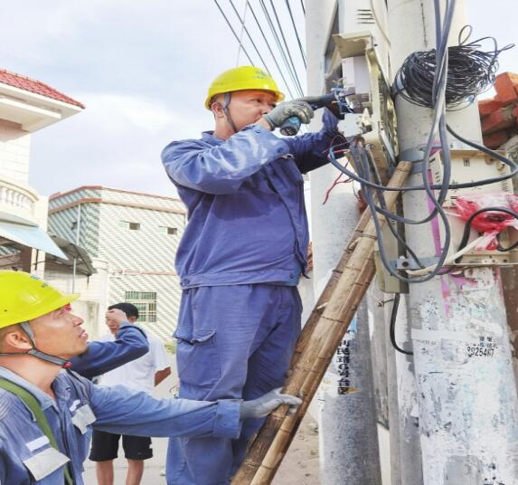 海南東方供電局政企聯(lián)動精準打擊竊電行為