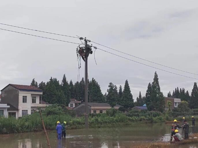 國網華容供電公司全力以赴保安全供電