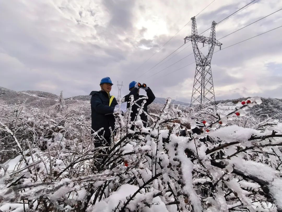 南方電網(wǎng)科技抗冰 讓冰雪“看得見、除得掉、防得住”